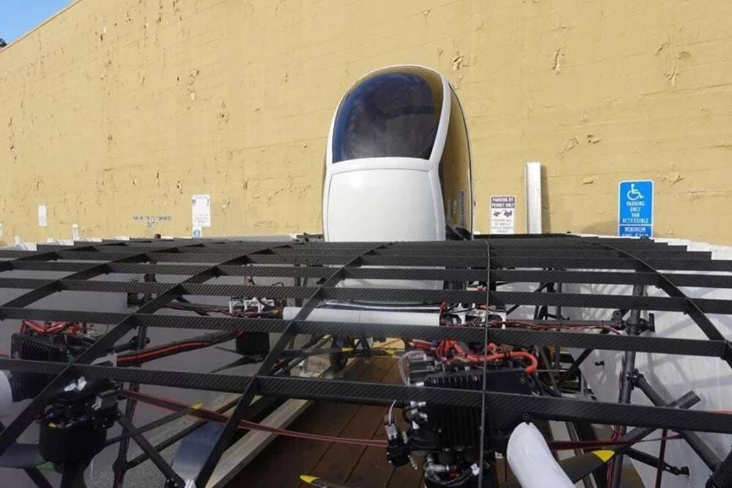 Uçan otomobile yasal izin çıktı! Yakında gökyüzünde, fiyatı ise dudak uçuklattı 4